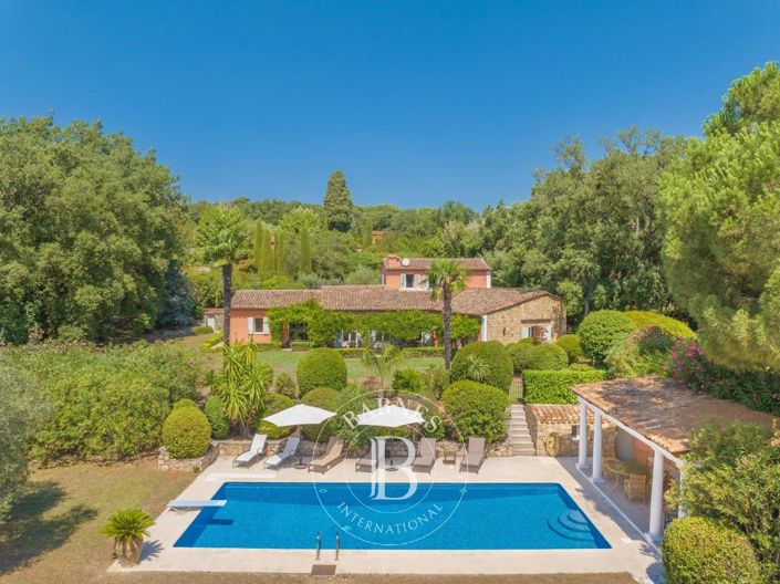 Image No.5-7 Bed House for sale