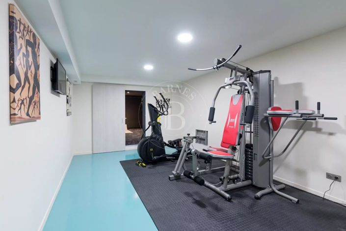 Image No.15-5 Bed House for sale