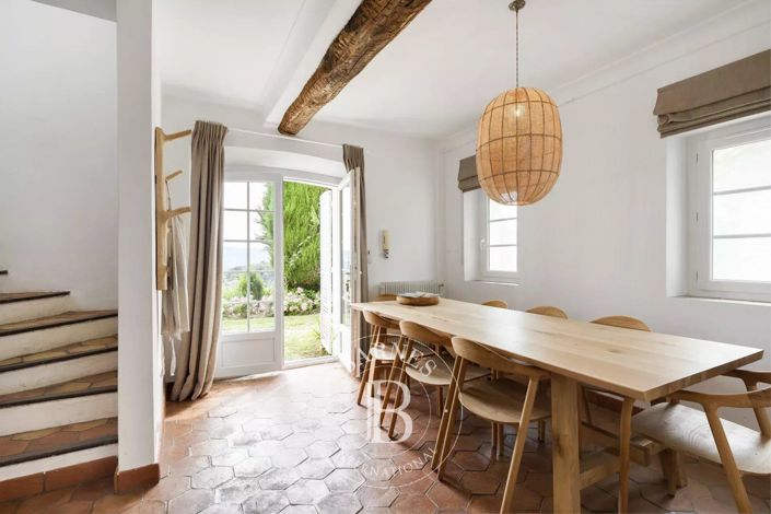 Image No.16-11 Bed House for sale