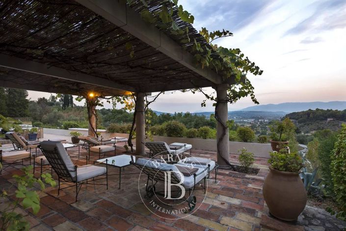 Image No.23-11 Bed House for sale