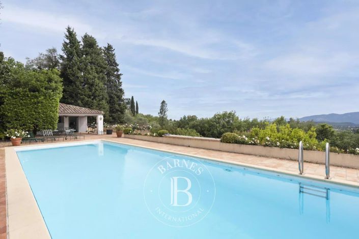 Image No.4-11 Bed House for sale