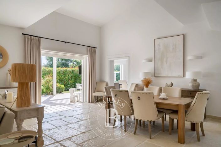 Image No.7-4 Bed House for sale