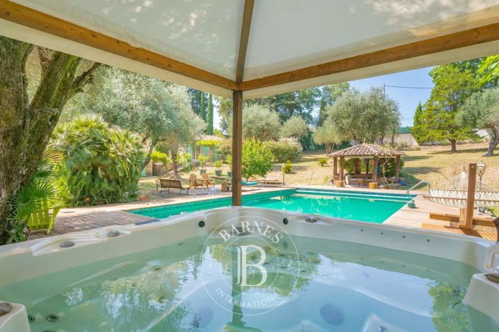 Image No.26-3 Bed House for sale