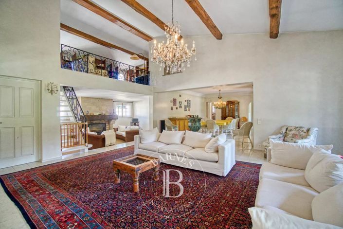 Image No.14-10 Bed House for sale