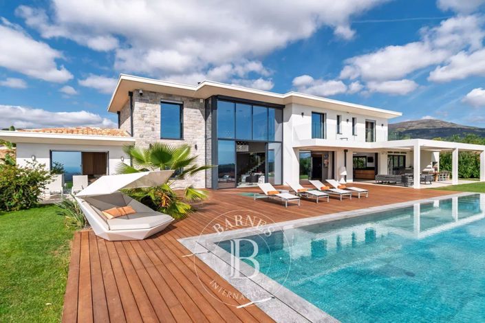 Image No.32-5 Bed House for sale