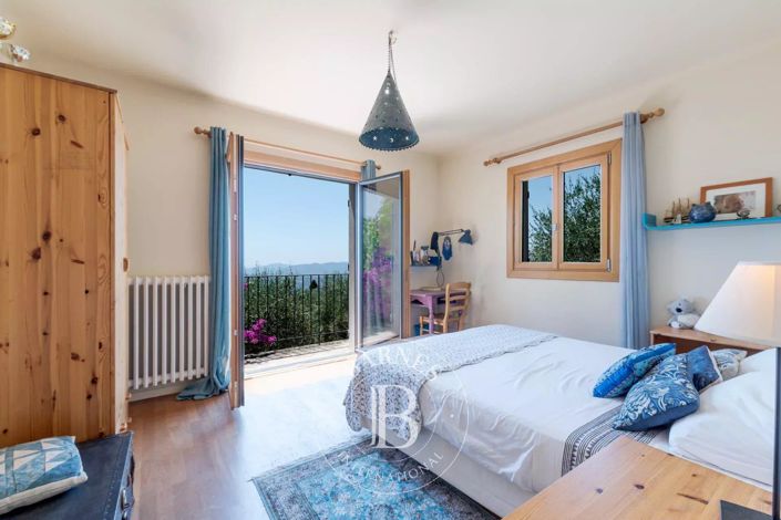 Image No.13-4 Bed House for sale