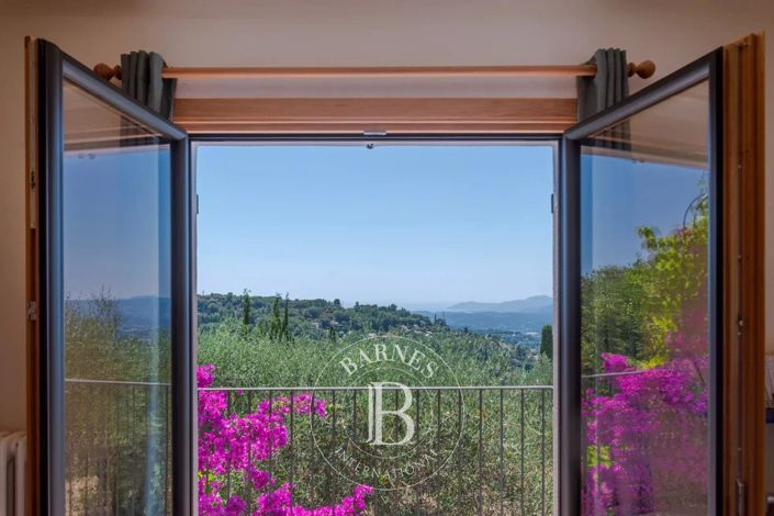 Image No.14-4 Bed House for sale