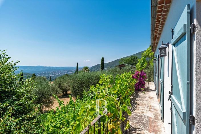 Image No.16-4 Bed House for sale