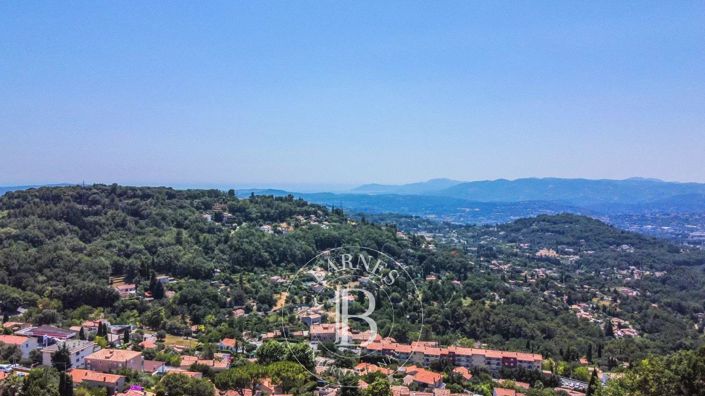 Image No.20-4 Bed House for sale