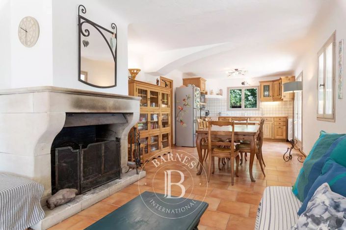 Image No.9-4 Bed House for sale