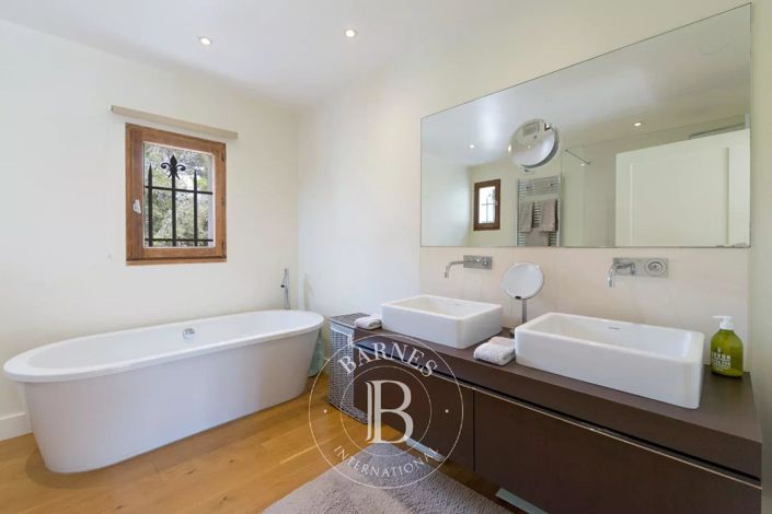 Image No.11-Maison de 7 chambres à vendre à Mougins