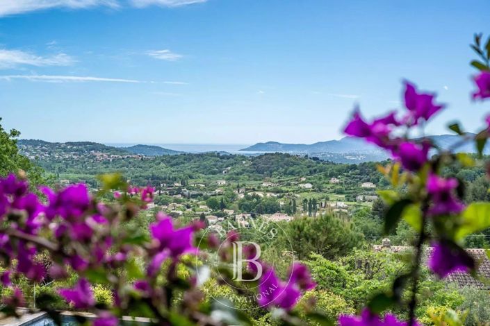 Image No.2-5 Bed House for sale