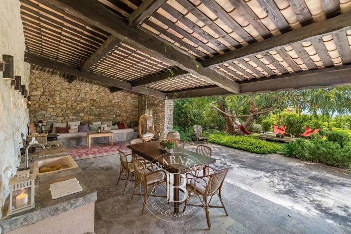 Image No.22-5 Bed House for sale