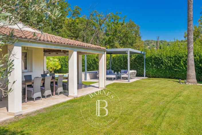 Image No.4-5 Bed House for sale