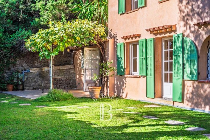 Image No.13-4 Bed House for sale