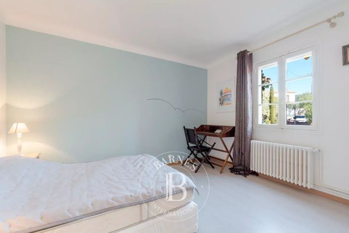 Image No.20-4 Bed House for sale