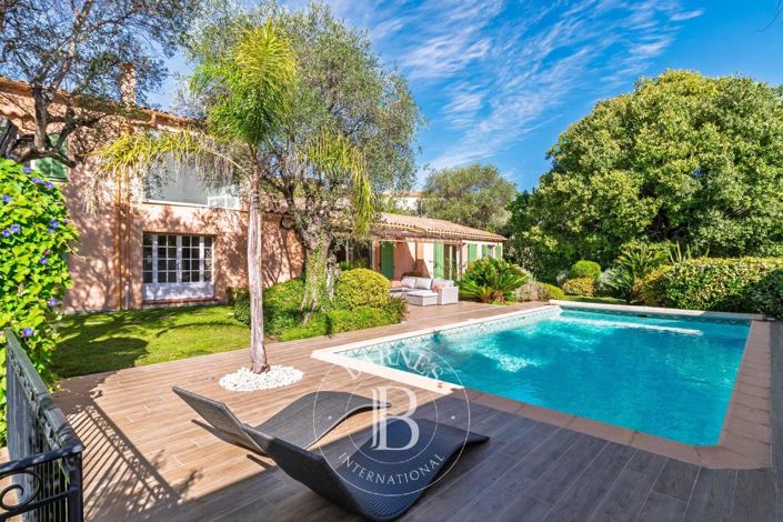 Image No.21-4 Bed House for sale