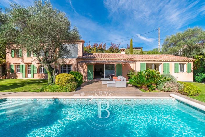 Image No.3-4 Bed House for sale