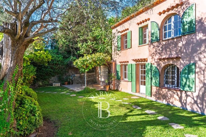 Image No.6-4 Bed House for sale