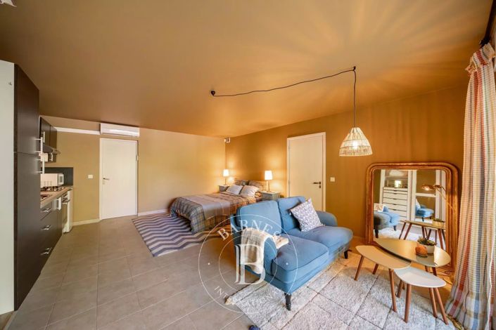 Image No.13-5 Bed House for sale