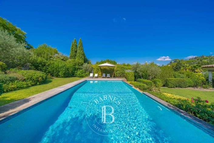 Image No.26-5 Bed House for sale