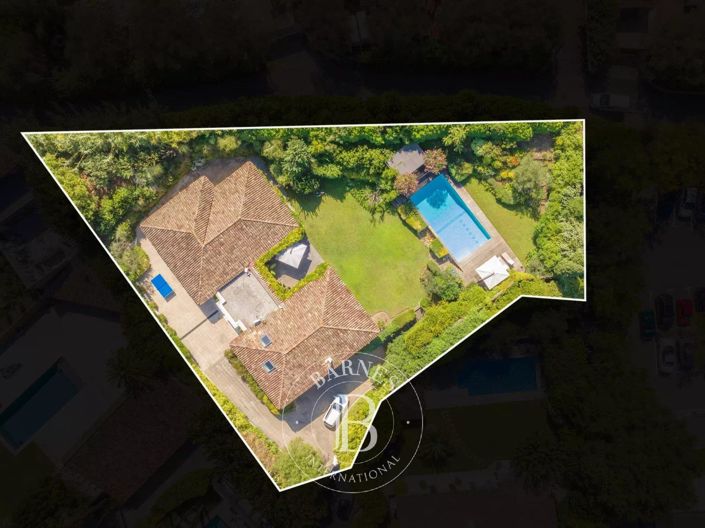 Image No.29-5 Bed House for sale