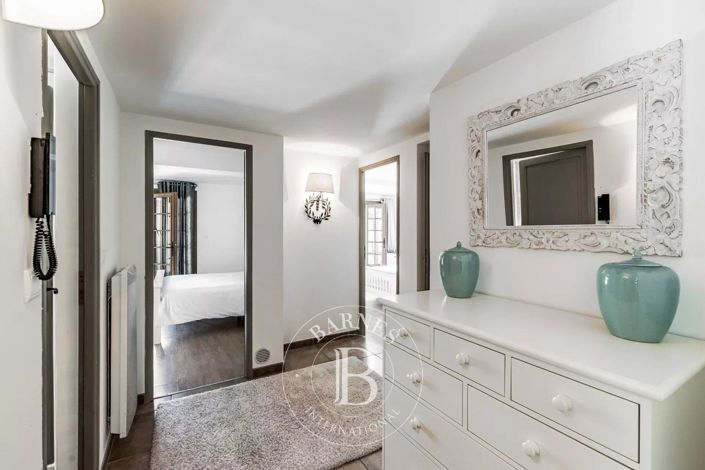 Image No.17-4 Bed House for sale