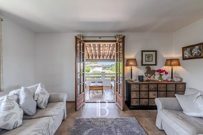 Image No.4-4 Bed House for sale