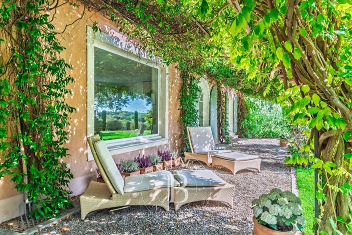 Image No.11-4 Bed House for sale