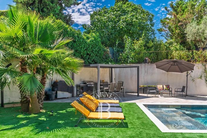 Image No.5-4 Bed House for sale