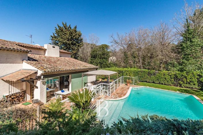 Image No.18-4 Bed House for sale