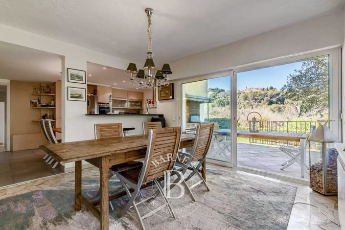 Image No.9-4 Bed House for sale