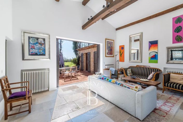 Image No.7-4 Bed House for sale