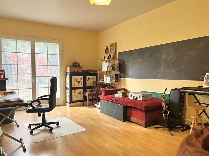 Image No.16-5 Bed House for sale