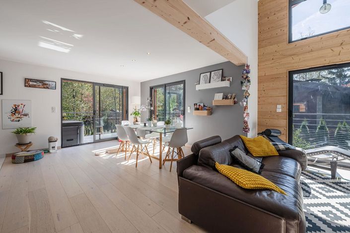 Image No.2-5 Bed House for sale