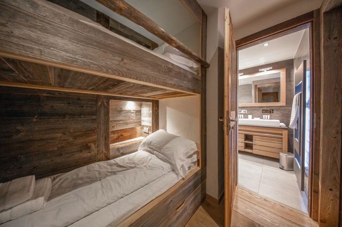 Image No.10-3 Bed Apartment for sale