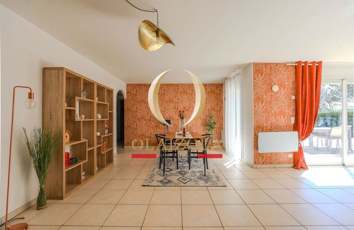 Image No.3-3 Bed House for sale