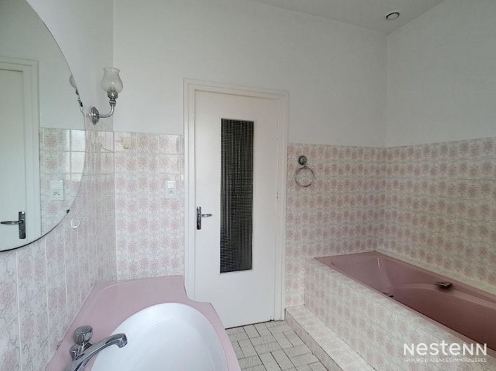 Image No.12-5 Bed House for sale