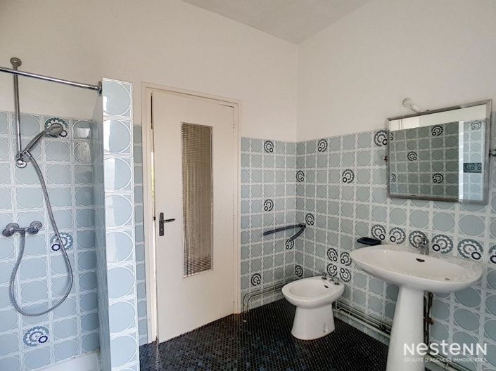 Image No.9-5 Bed House for sale