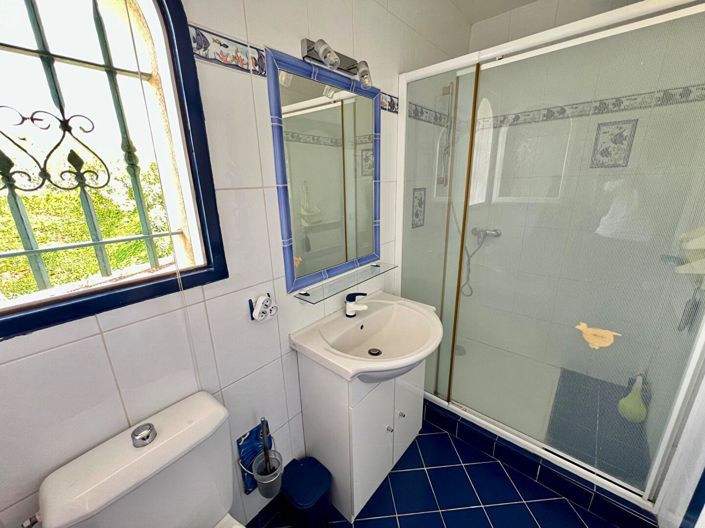 Image No.13-4 Bed House for sale