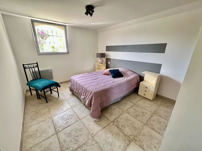 Image No.14-4 Bed House for sale