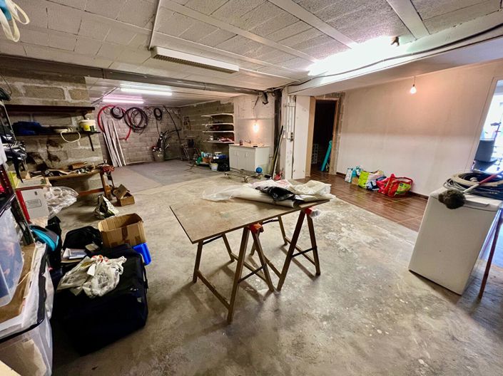 Image No.16-4 Bed House for sale