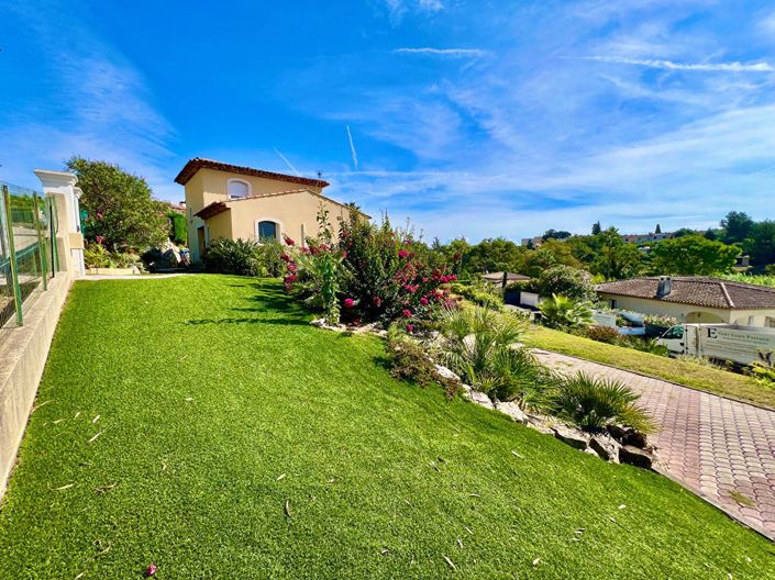 Image No.4-4 Bed House for sale