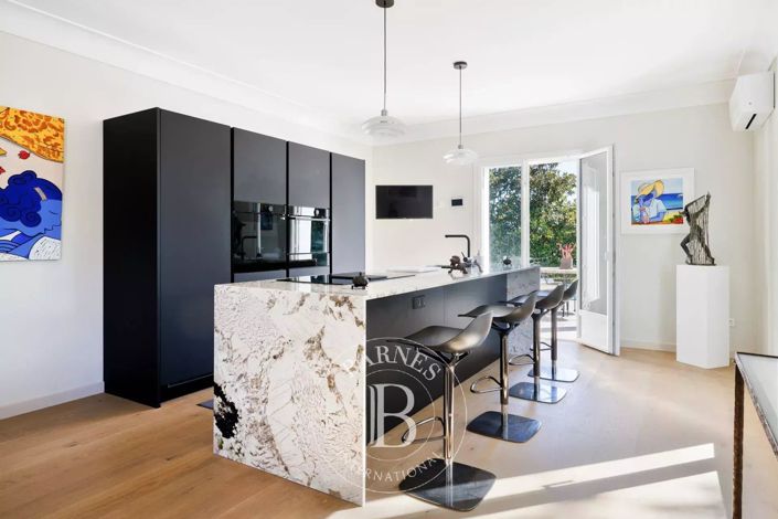 Image No.9-4 Bed House for sale