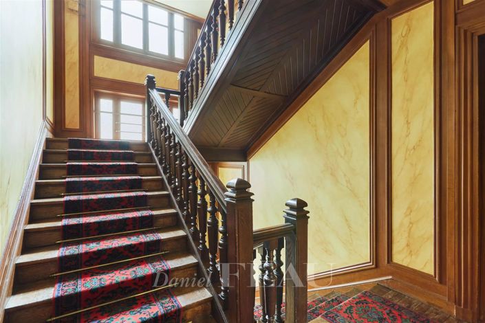 Image No.10-3 Bed Apartment for sale