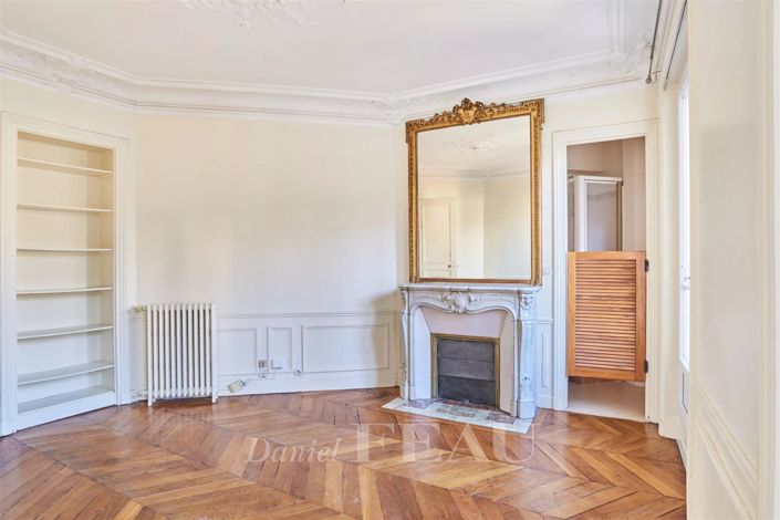 Image No.12-3 Bed Apartment for sale