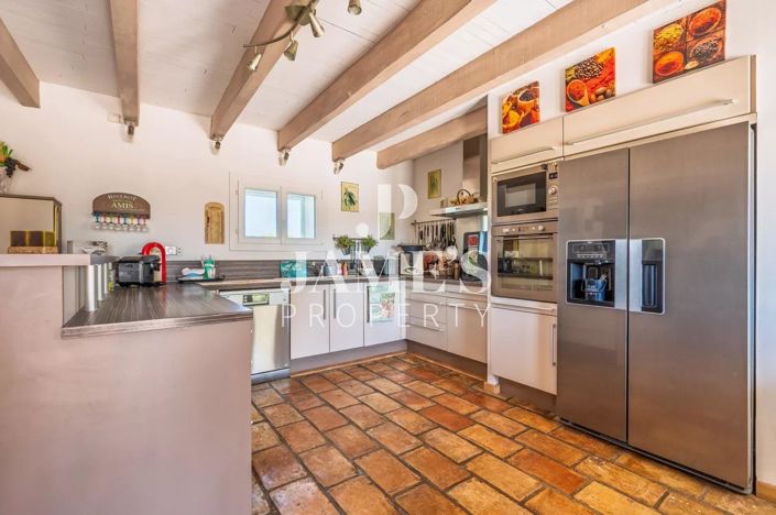 Image No.4-3 Bed House for sale