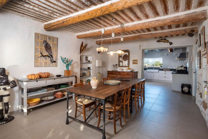 Image No.11-5 Bed House for sale