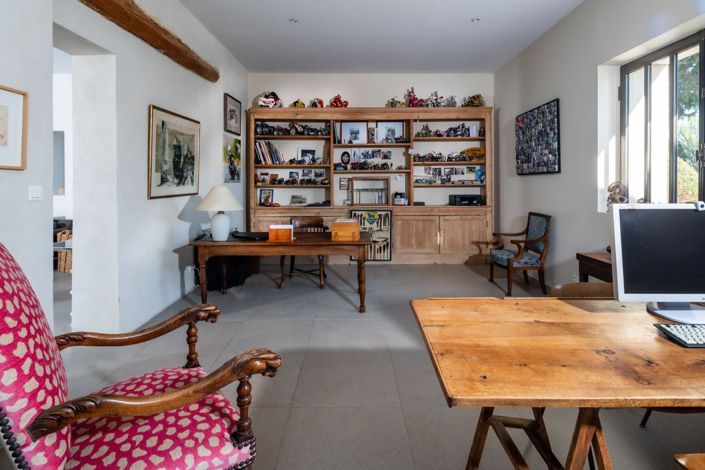 Image No.22-5 Bed House for sale