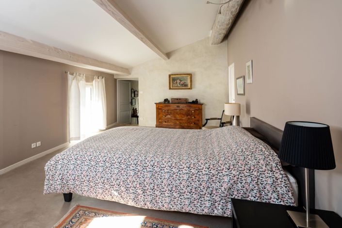 Image No.26-5 Bed House for sale